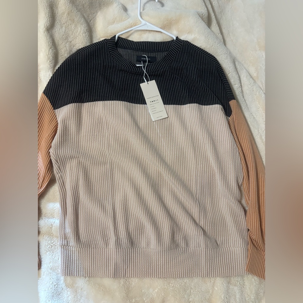 Dokotoo Striped Sweater